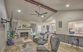 Pet-Friendly San Antonio Gem Near Nature Preserve!